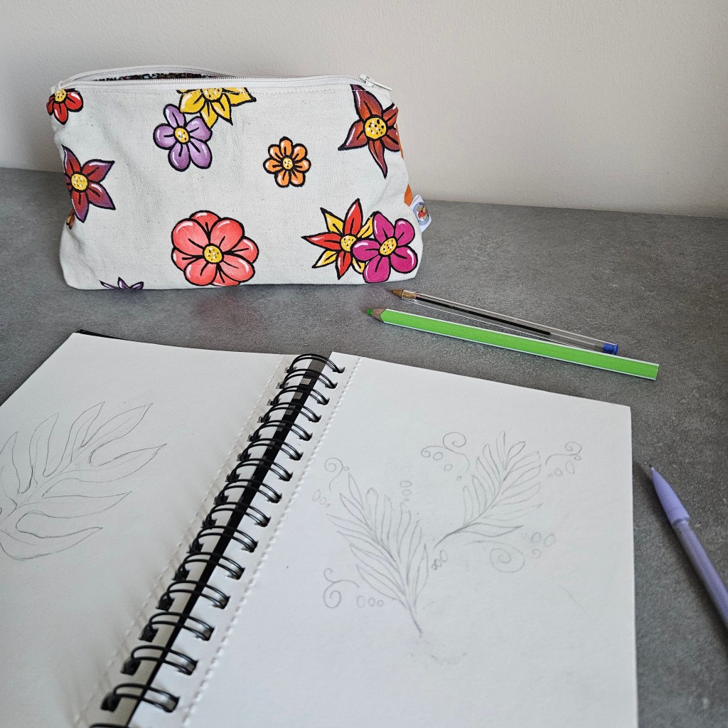 Trousse à crayons fleurs