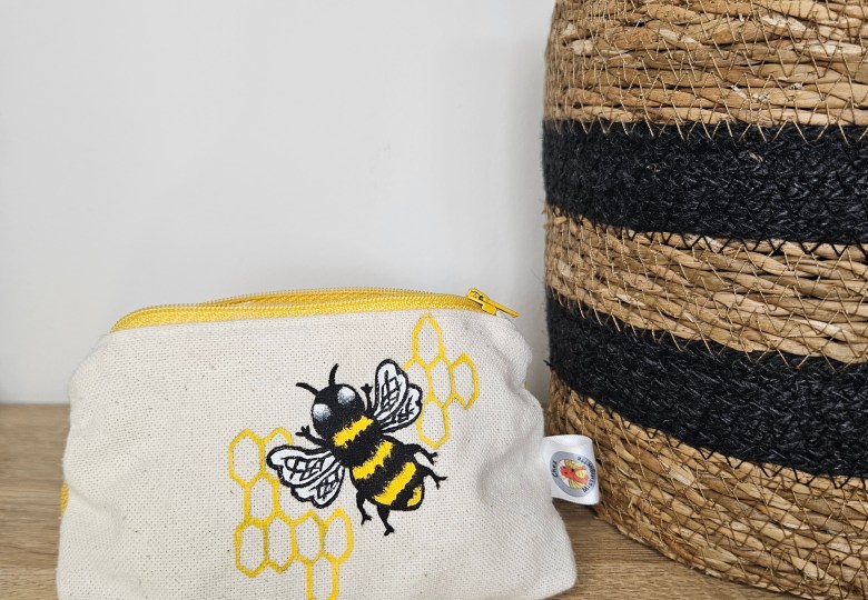 Porte-monnaie abeille réaliste