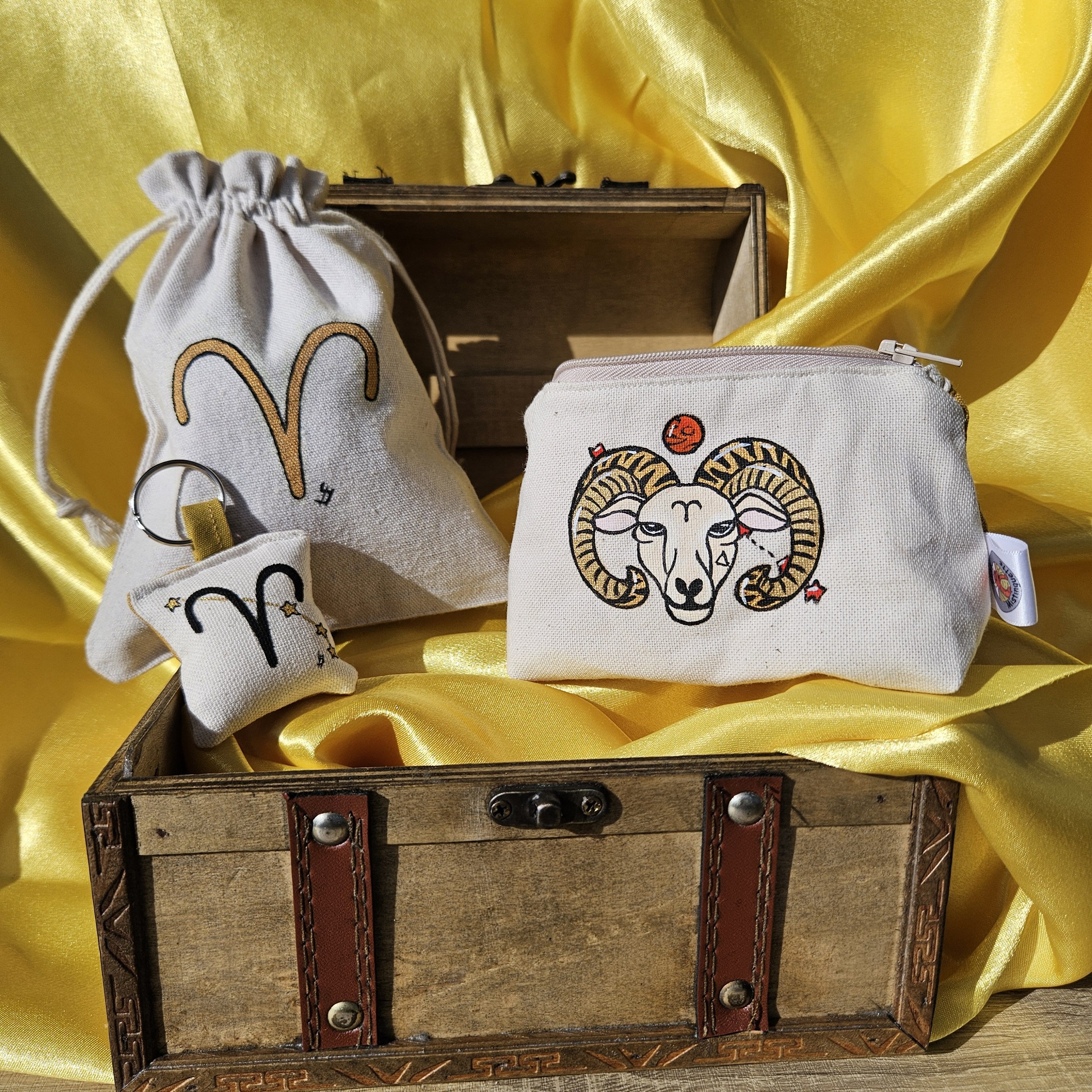 Coffret porte-monnaie et porte-clé Bélier avec leur pochon réutilisable